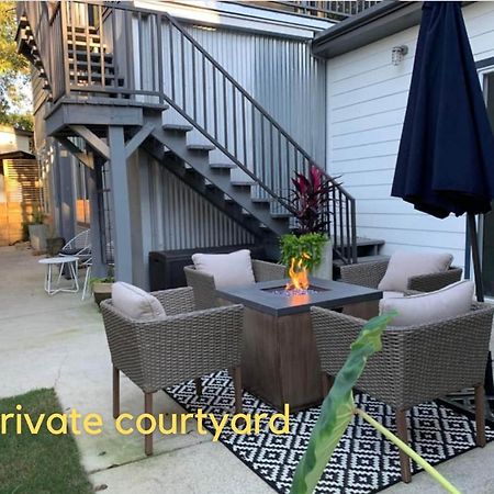 Normalbnb - 2 Blocks From Restaurants, Bars, Hospital Athens Exteriör bild