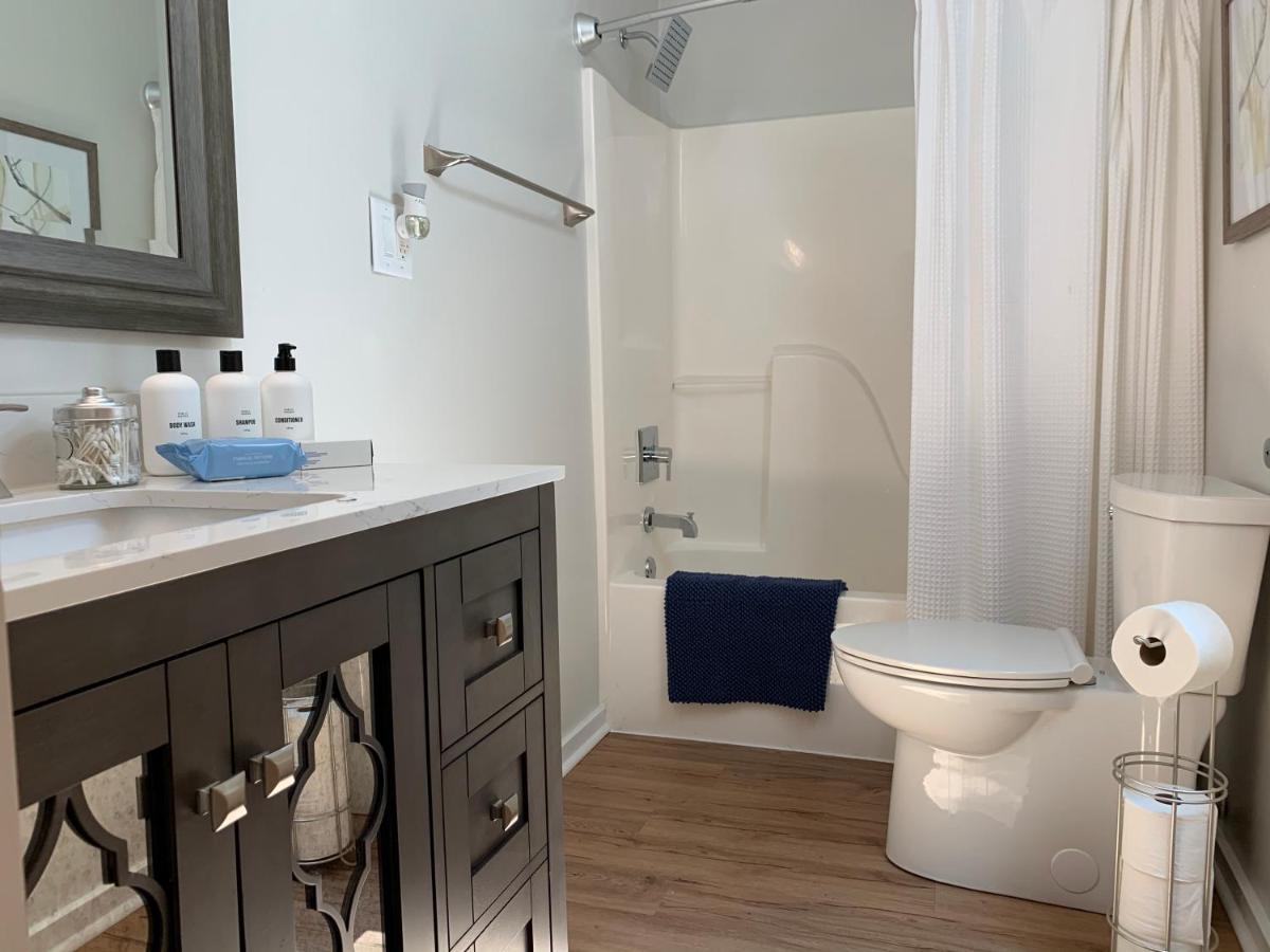 Normalbnb - 2 Blocks From Restaurants, Bars, Hospital Athens Exteriör bild